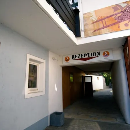 帕克布里克旅馆 3* 鲁斯特