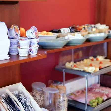 帕克布里克旅馆 3*