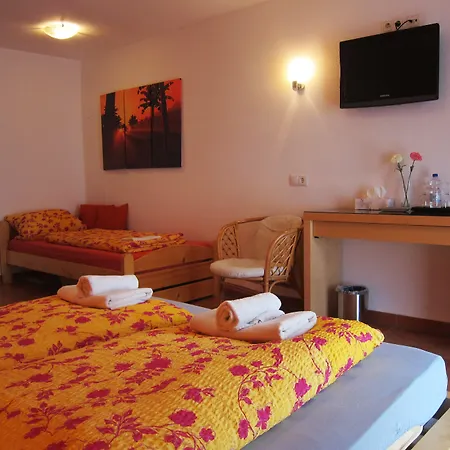 帕克布里克旅馆 3* 鲁斯特