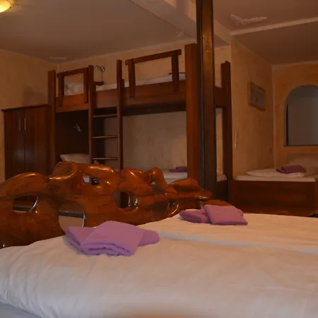 帕克布里克旅馆 招待所 鲁斯特